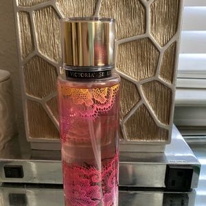 Victoria’s Secret Fragrance Pure Seduction Lace